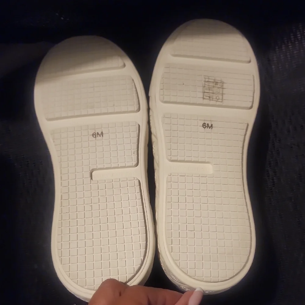 Tory Burch Leather Ladybug Sneakers Silver Glitter Size 6
